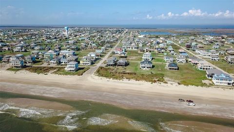 A home in Crystal Beach