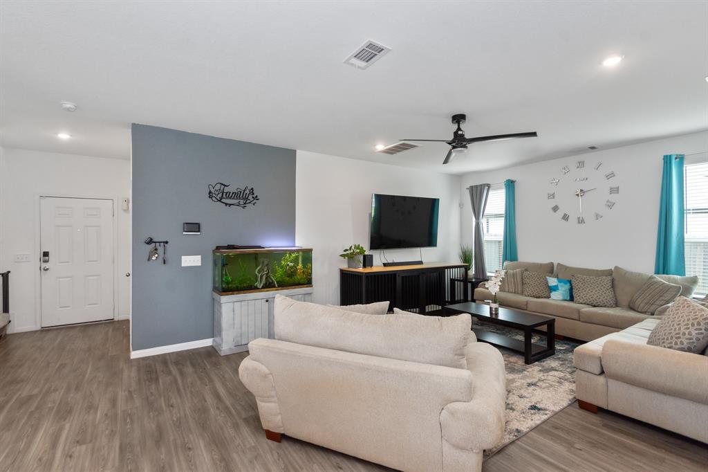 23402 Pinetum Circle