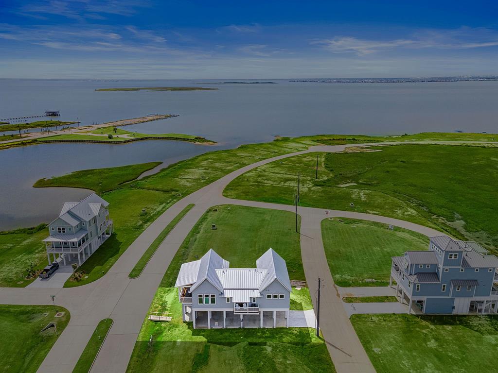 1615 Bay Pointe Drive