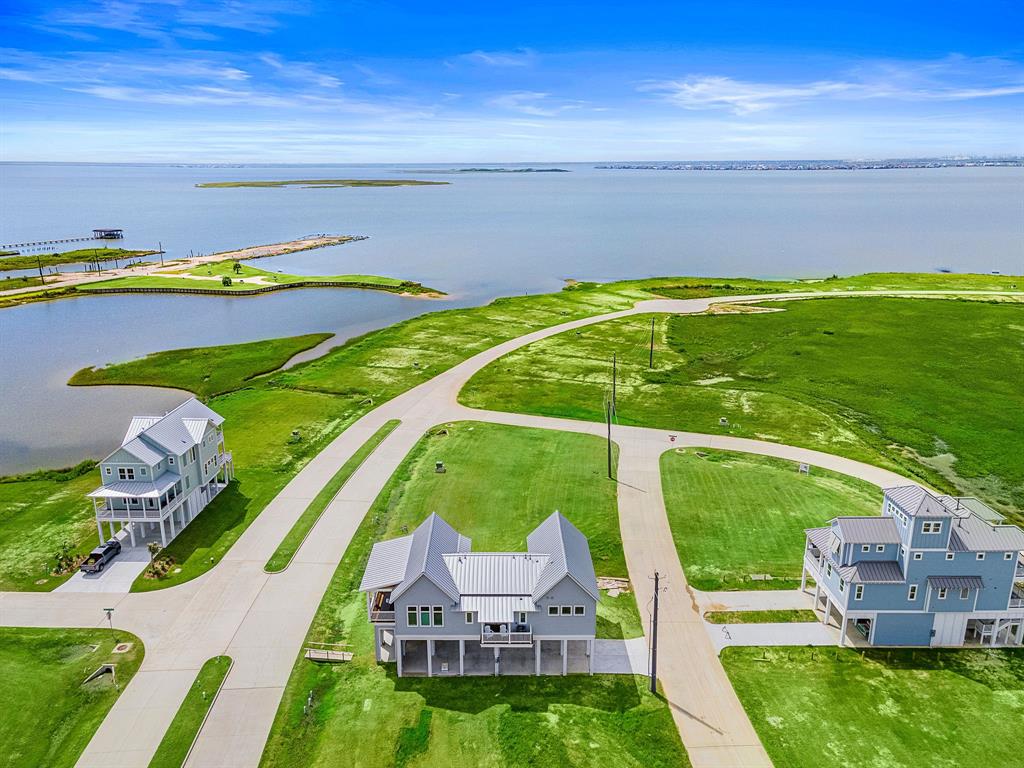 1615 Bay Pointe Drive