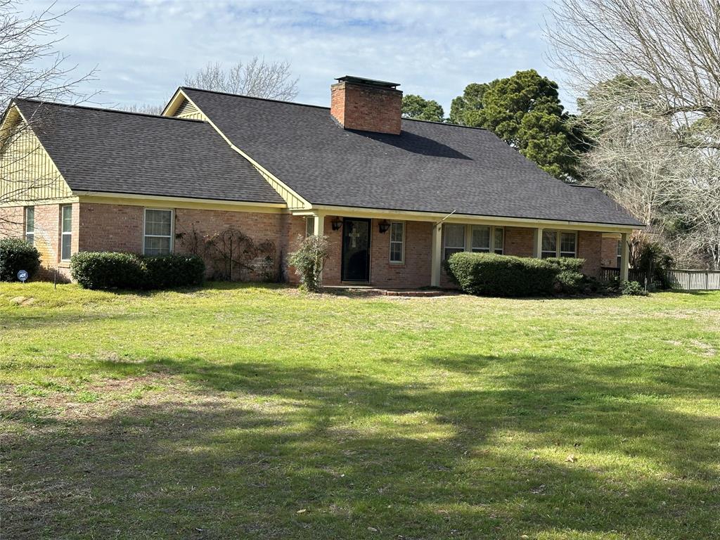 302 Cedar Circle, Brenham, Texas image 1