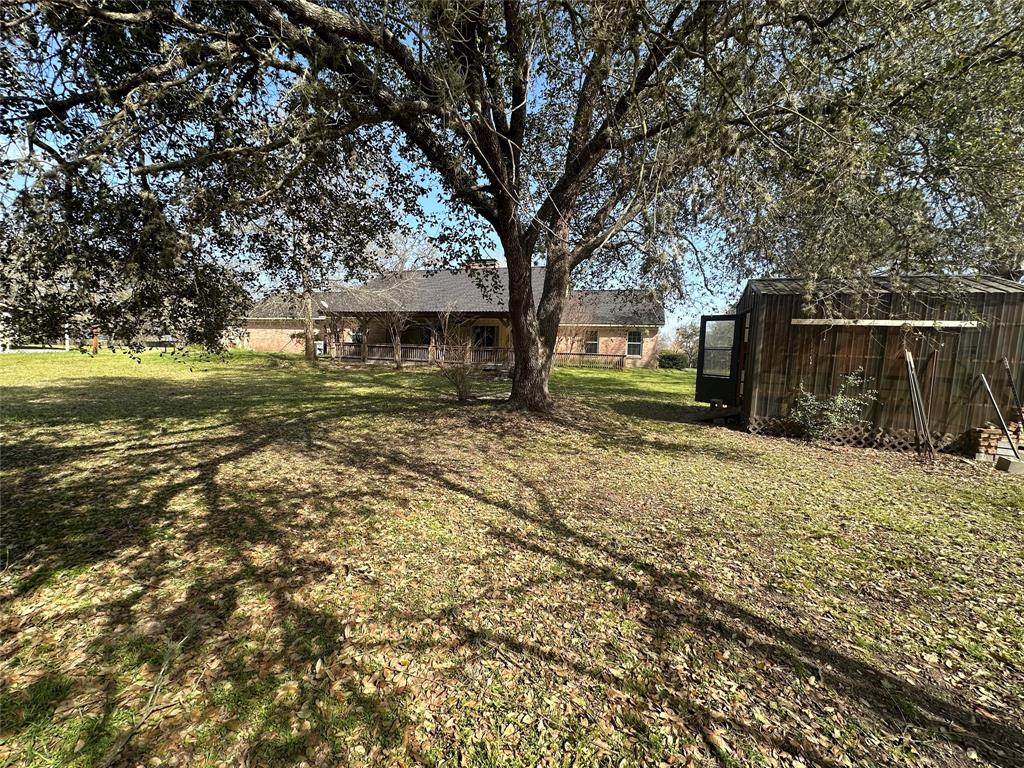 302 Cedar Circle, Brenham, Texas image 40
