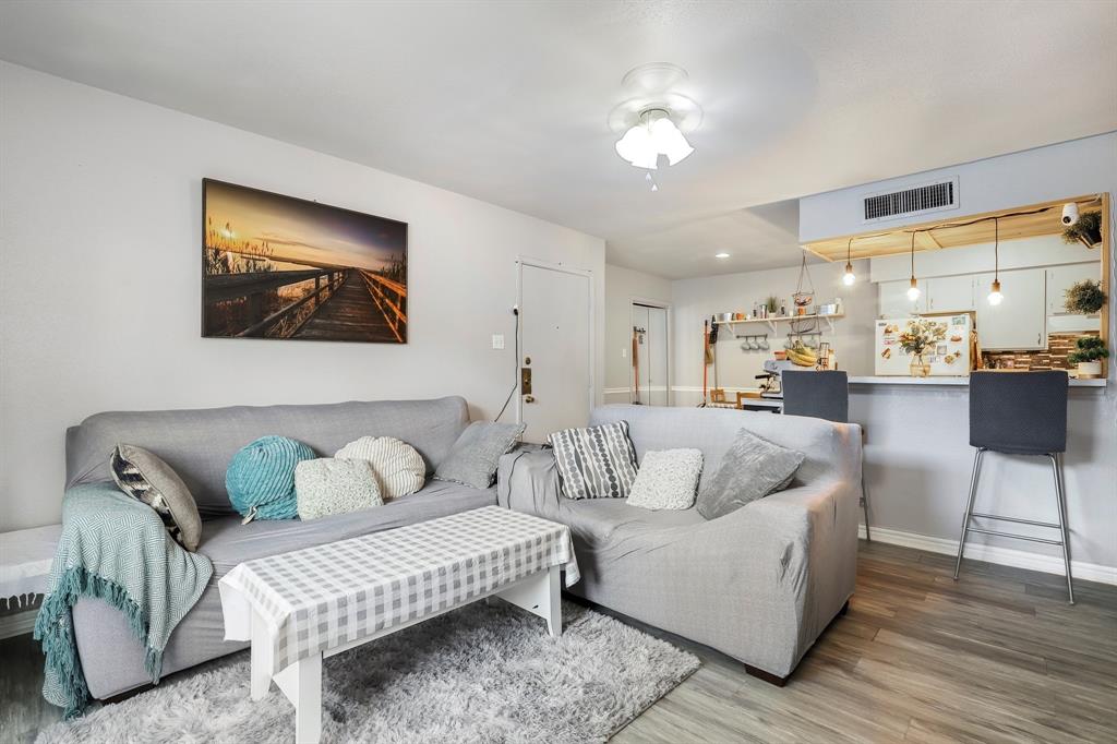 12905 Woodforest Boulevard 406