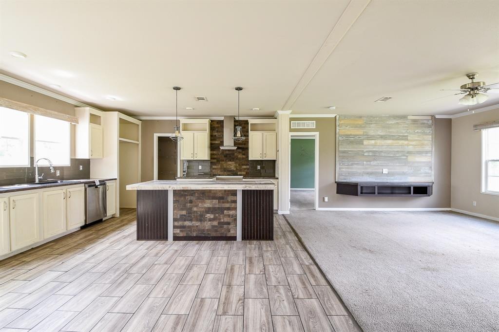 16818 Keith Circle, Alvin, Texas image 3