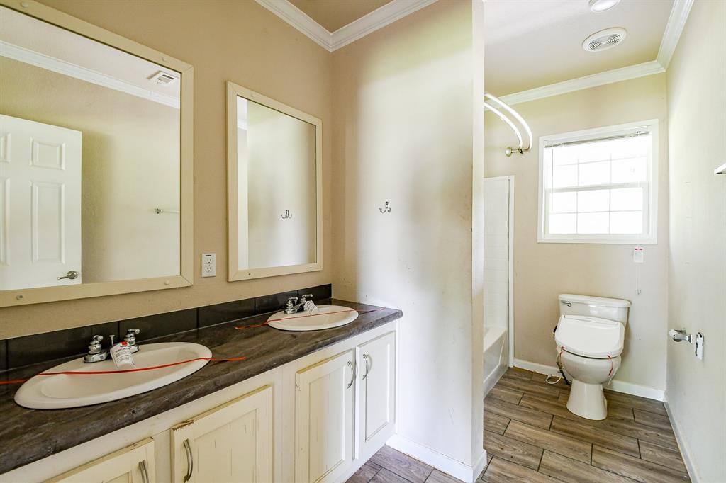 16818 Keith Circle, Alvin, Texas image 19