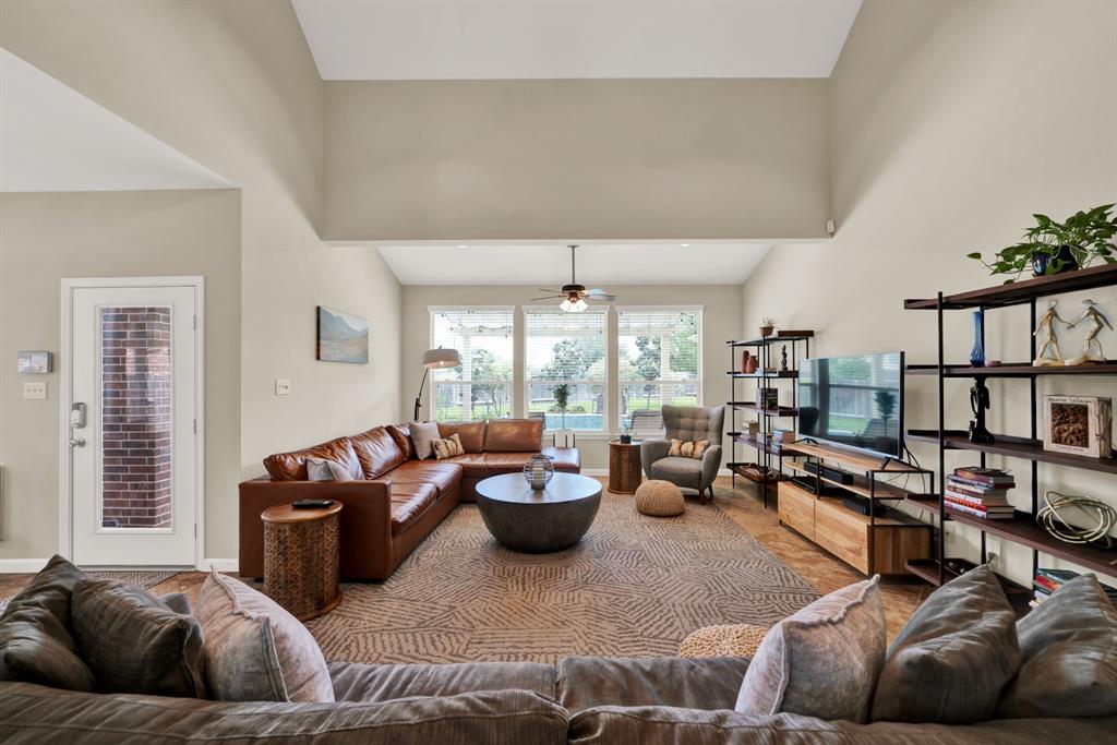 28006 Everett Knolls Drive