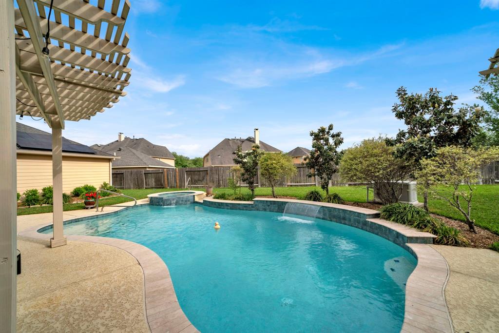 28006 Everett Knolls Drive