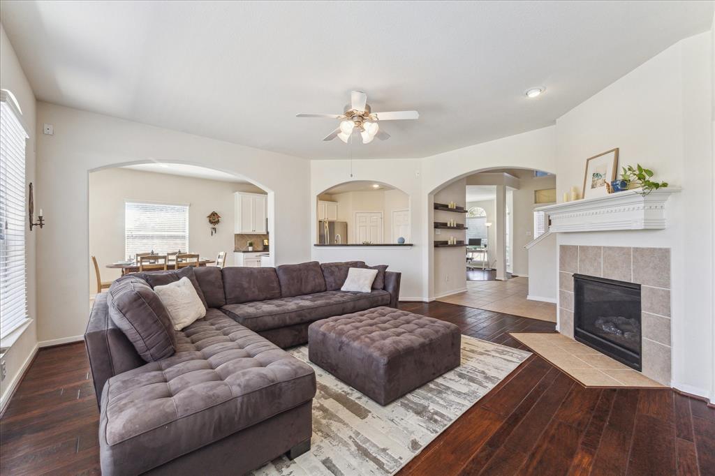 801 Dawn Ridge Way, Seabrook, Texas image 7