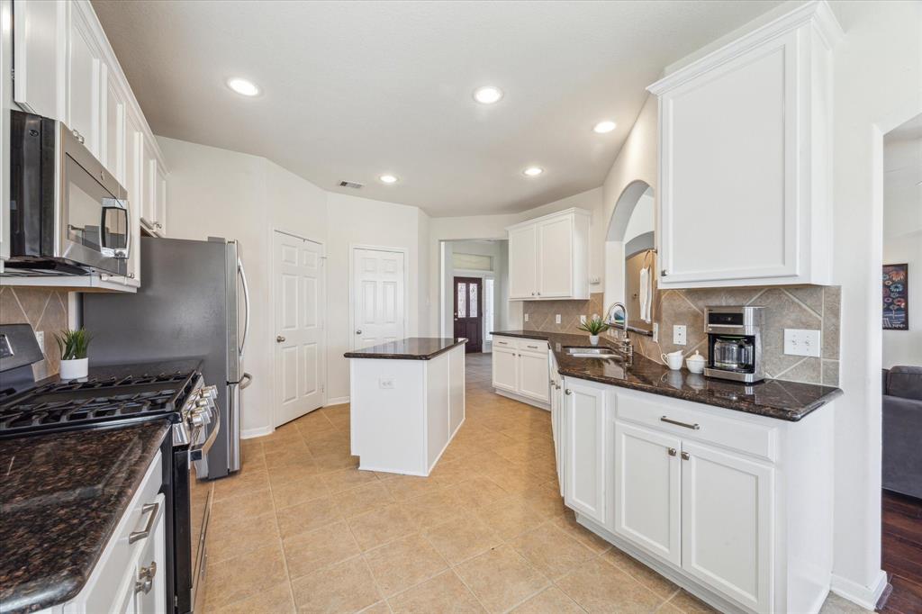801 Dawn Ridge Way, Seabrook, Texas image 10