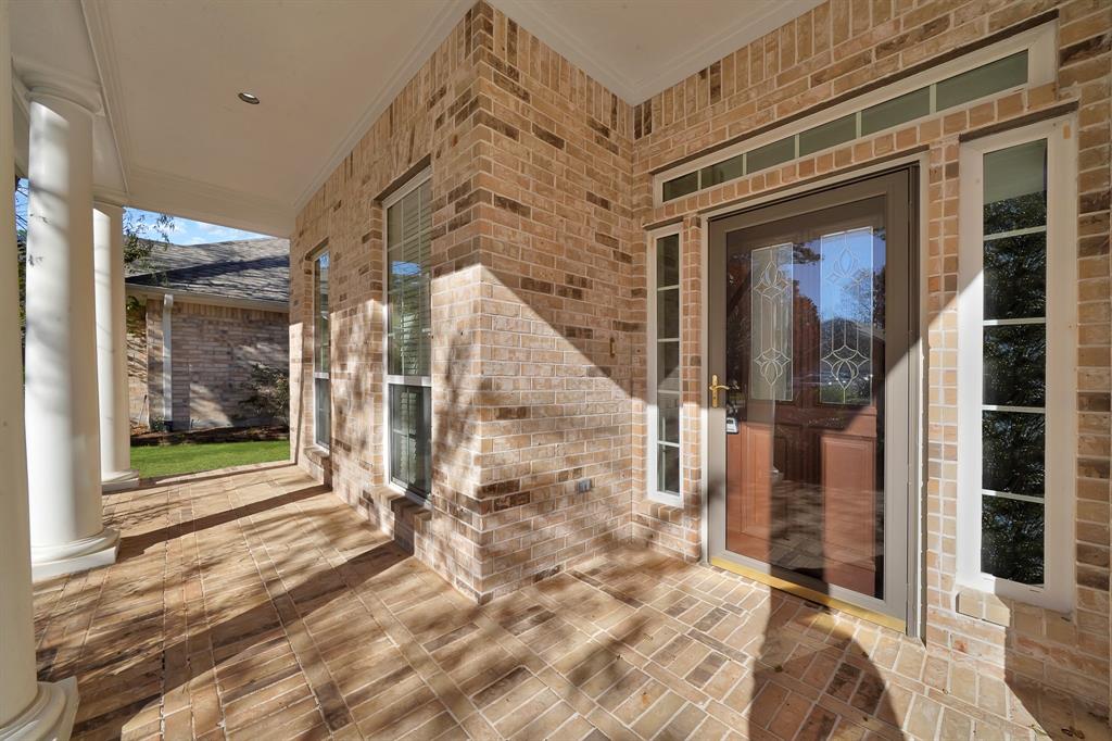 30 N Queenscliff Circle, The Woodlands, Texas image 4