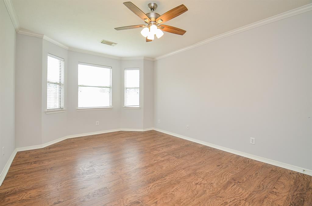 3911 Fallsbrook Court, Sugar Land, Texas image 11