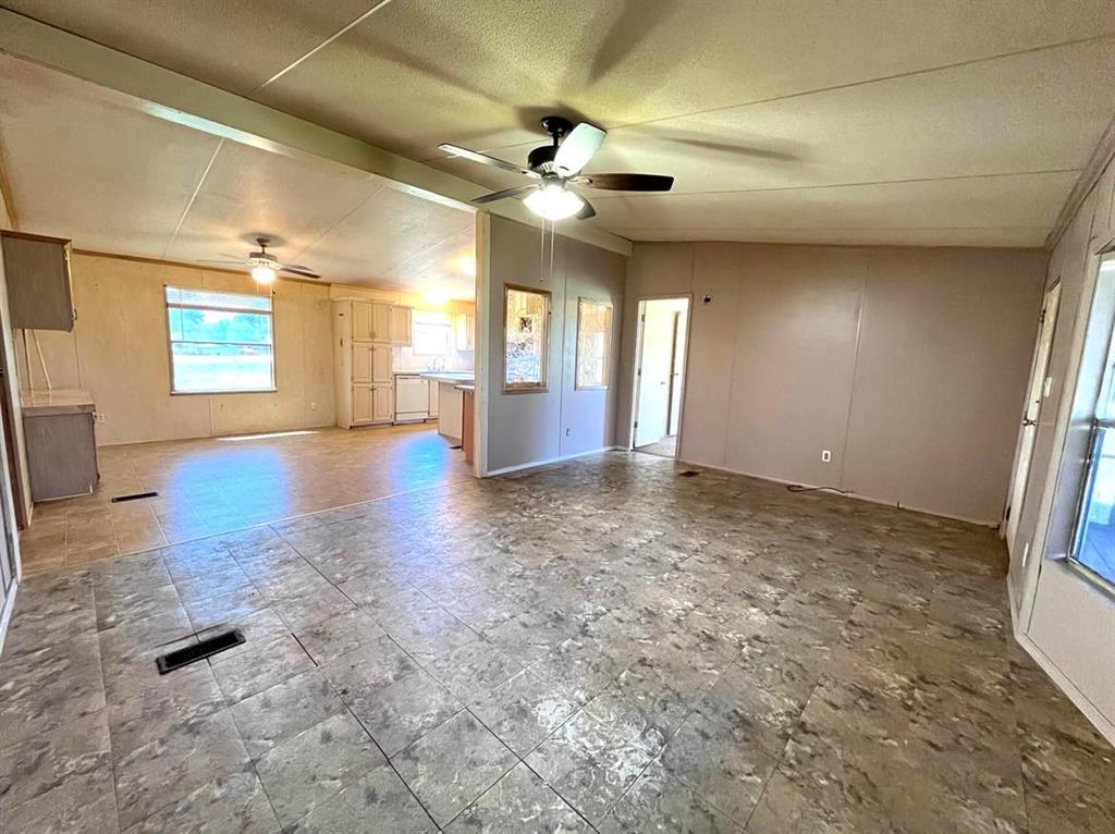 541 County Road 1855, Grapeland, Texas image 5