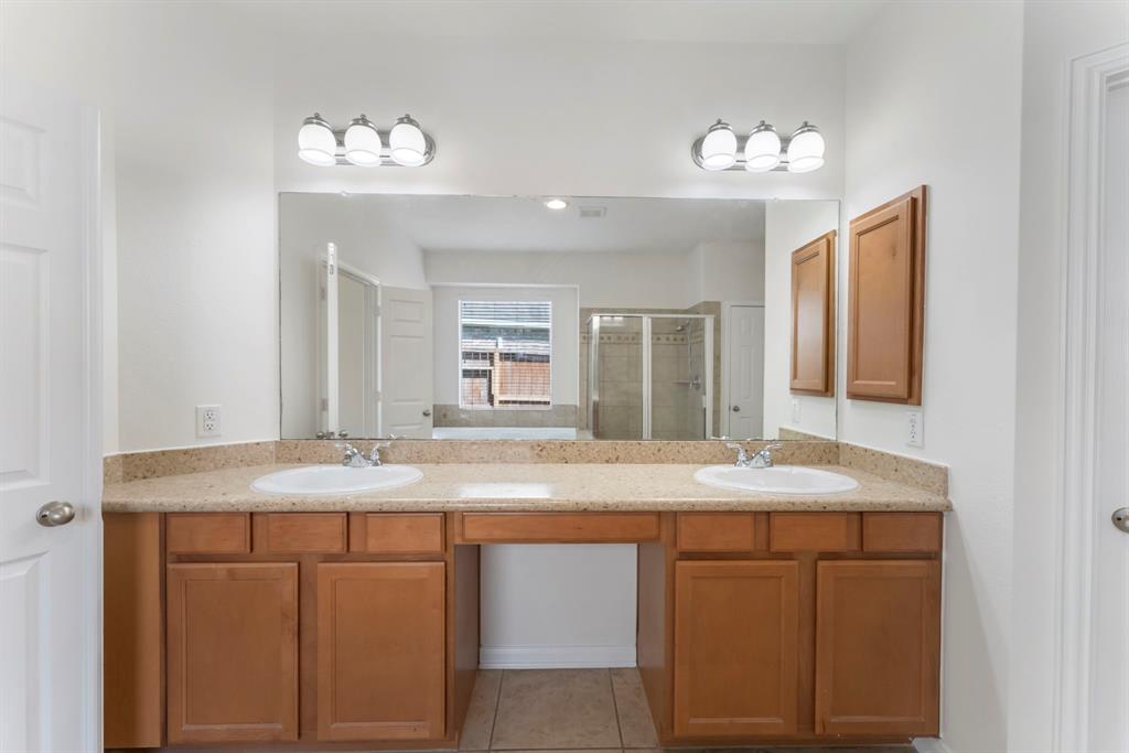 7511 Stonebridge Creek Lane, Humble, Texas image 24