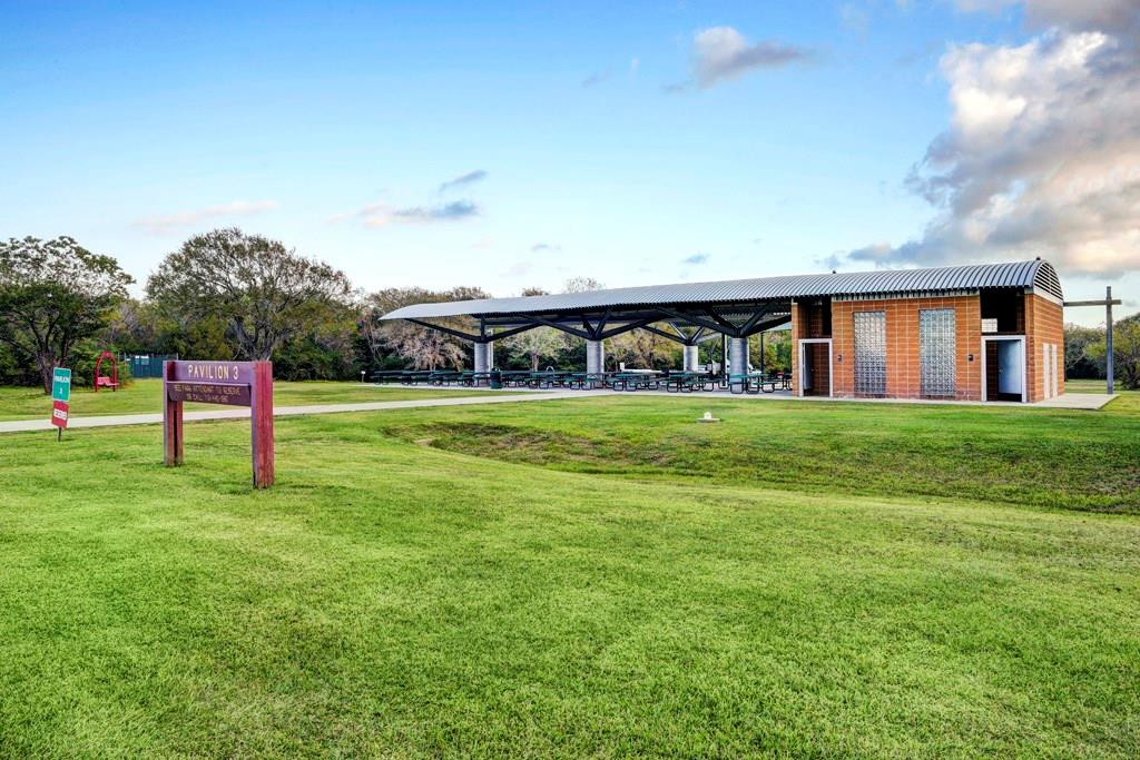 3221 Highland Gate Drive, League City, Texas image 34