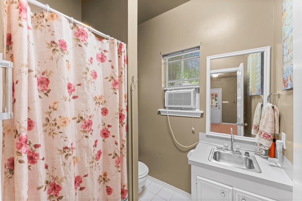 427 Heather Lane, Conroe, Texas image 36