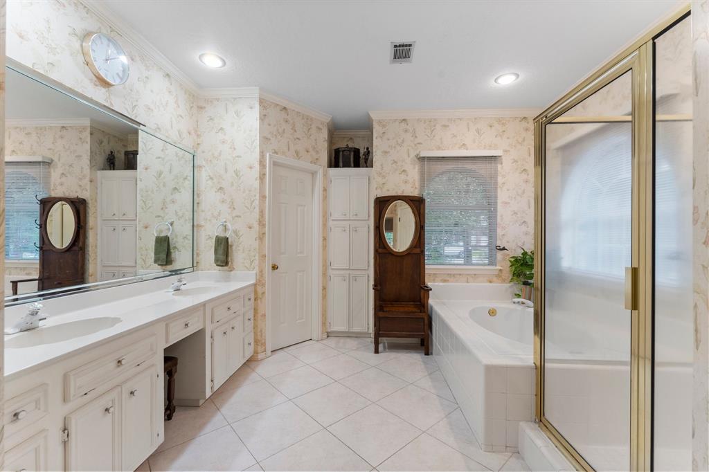 427 Heather Lane, Conroe, Texas image 21