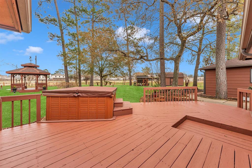 10702 Indian Trails Drive, Tomball, Texas image 30