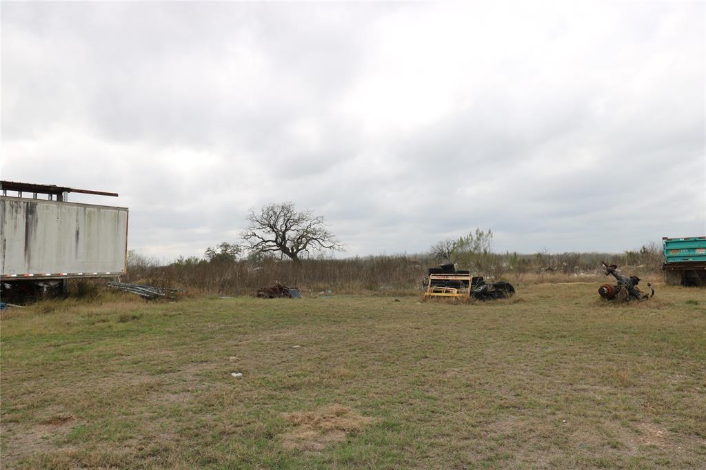 18937 La Gloria Rd Rd, Elmendorf, Texas image 21