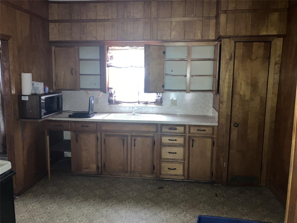 1401 8th Street, Bay City, Texas image 16