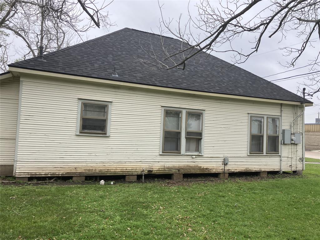 1401 8th Street, Bay City, Texas image 5