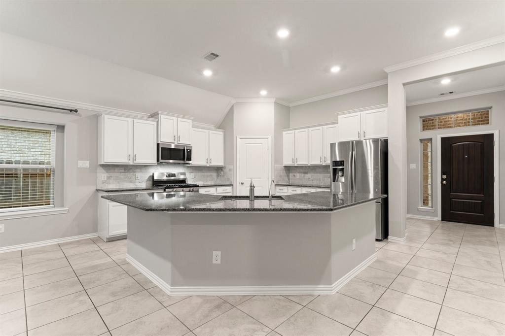27918 Creek Flat Drive, Spring, Texas image 13