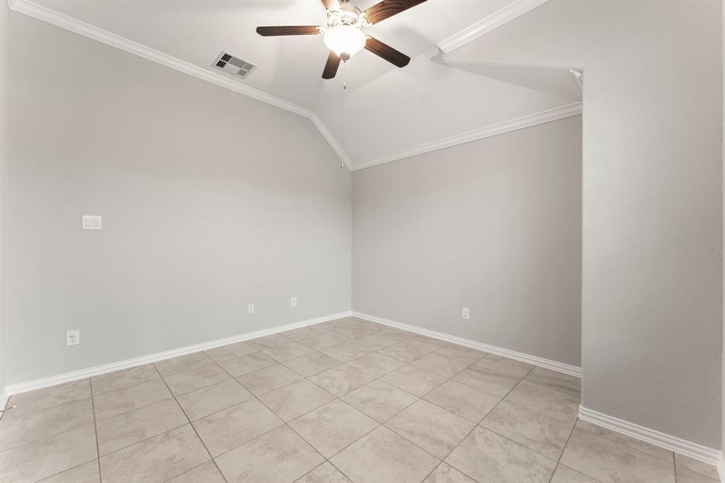 27918 Creek Flat Drive, Spring, Texas image 9
