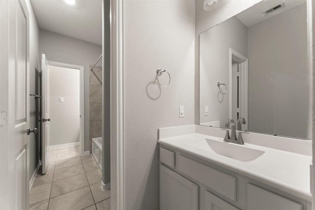 27918 Creek Flat Drive, Spring, Texas image 29