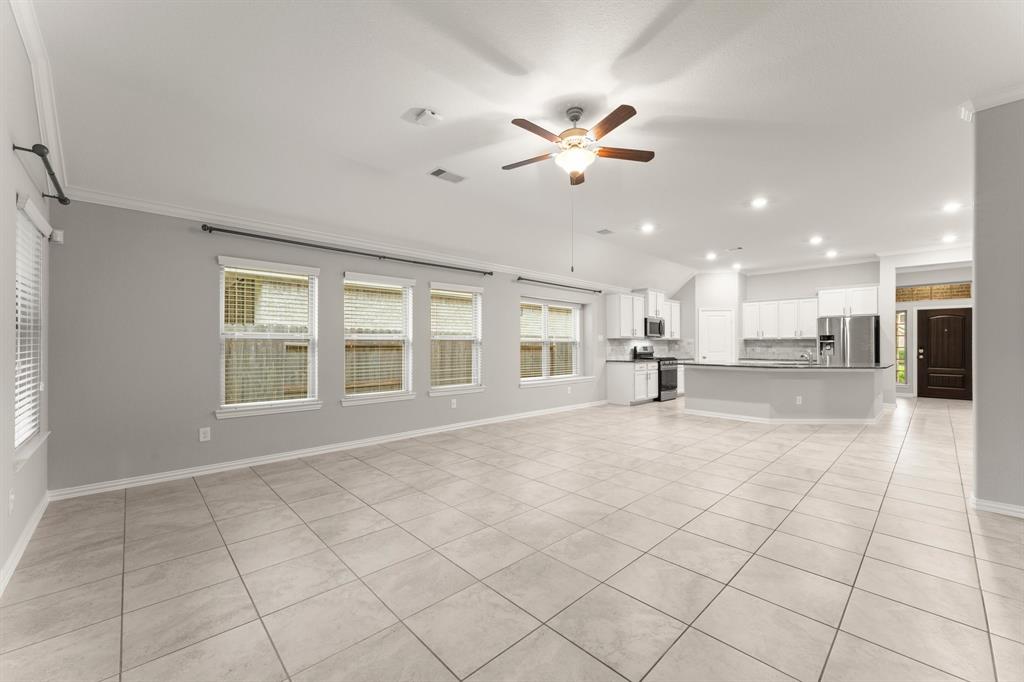 27918 Creek Flat Drive, Spring, Texas image 17