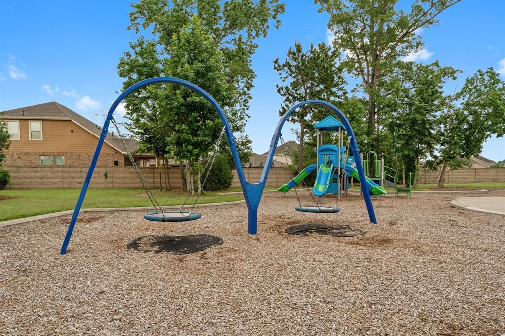 27918 Creek Flat Drive, Spring, Texas image 45