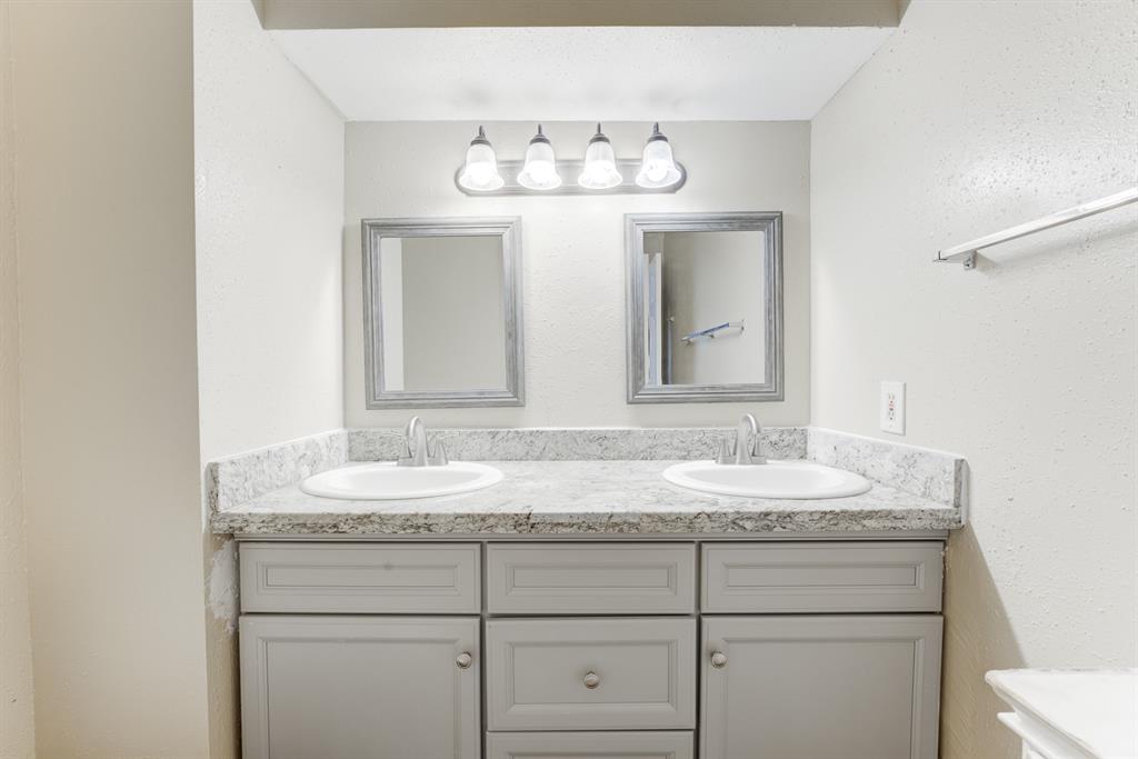 2806 Quail Valley East Drive, Missouri City, Texas image 33