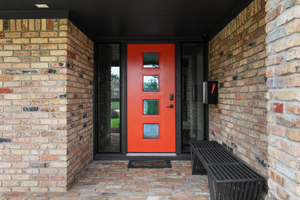 6727 Lindyann Lane, Houston, Texas image 2