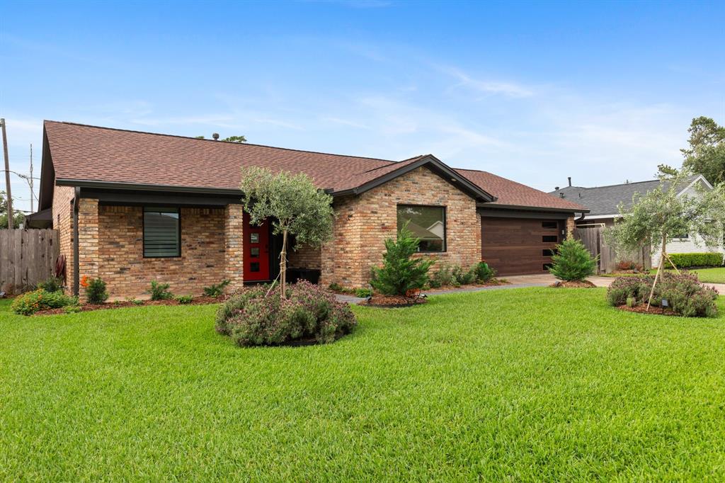 6727 Lindyann Lane, Houston, Texas image 1