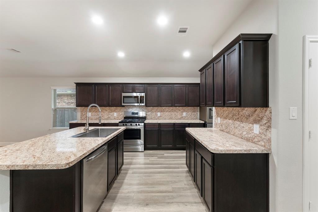 14077 Lake Crescent Drive, Conroe, Texas image 12