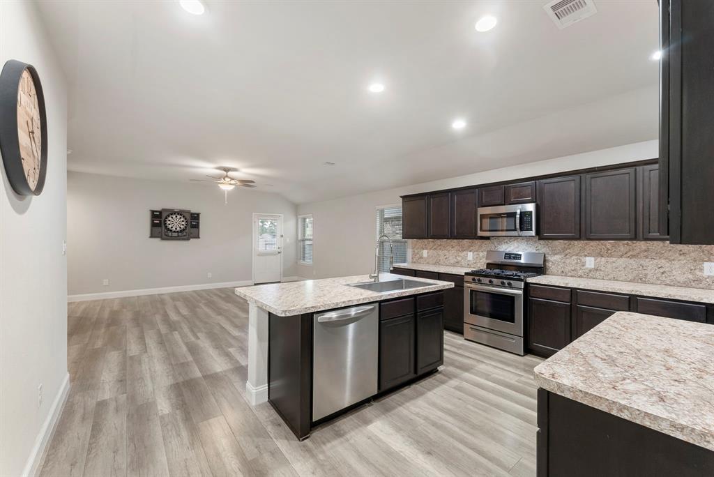 14077 Lake Crescent Drive, Conroe, Texas image 8