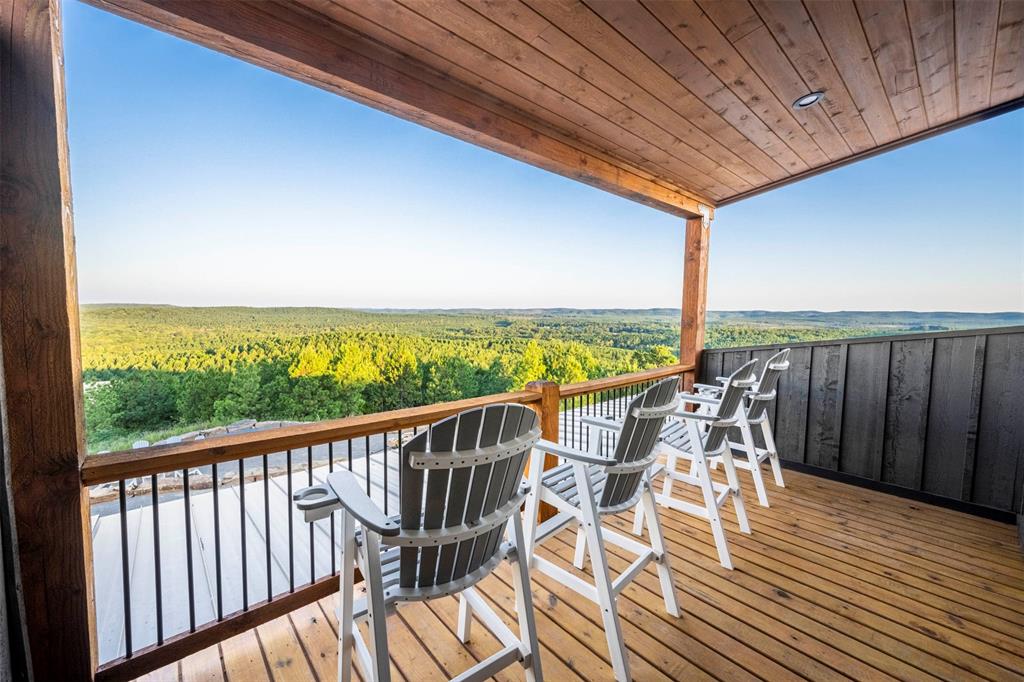 561 Woodland Bluff Trail