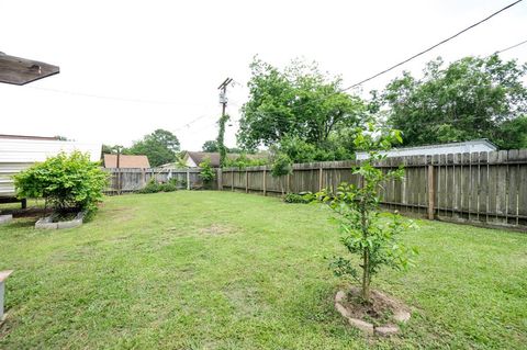 A home in League City