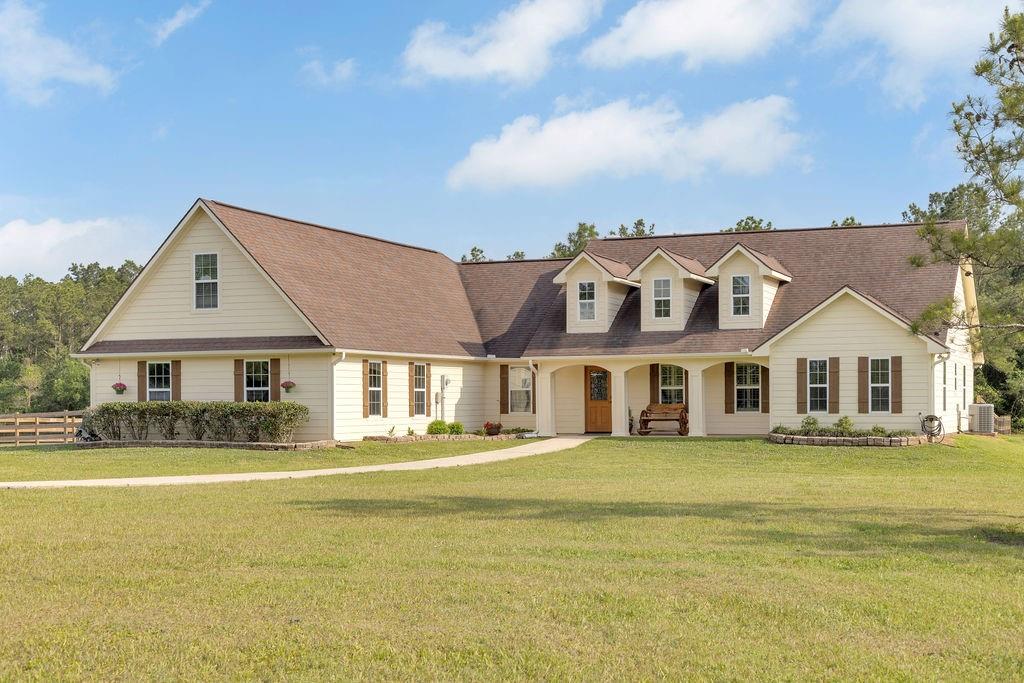 272 Dawn Lane, Coldspring, Texas image 2