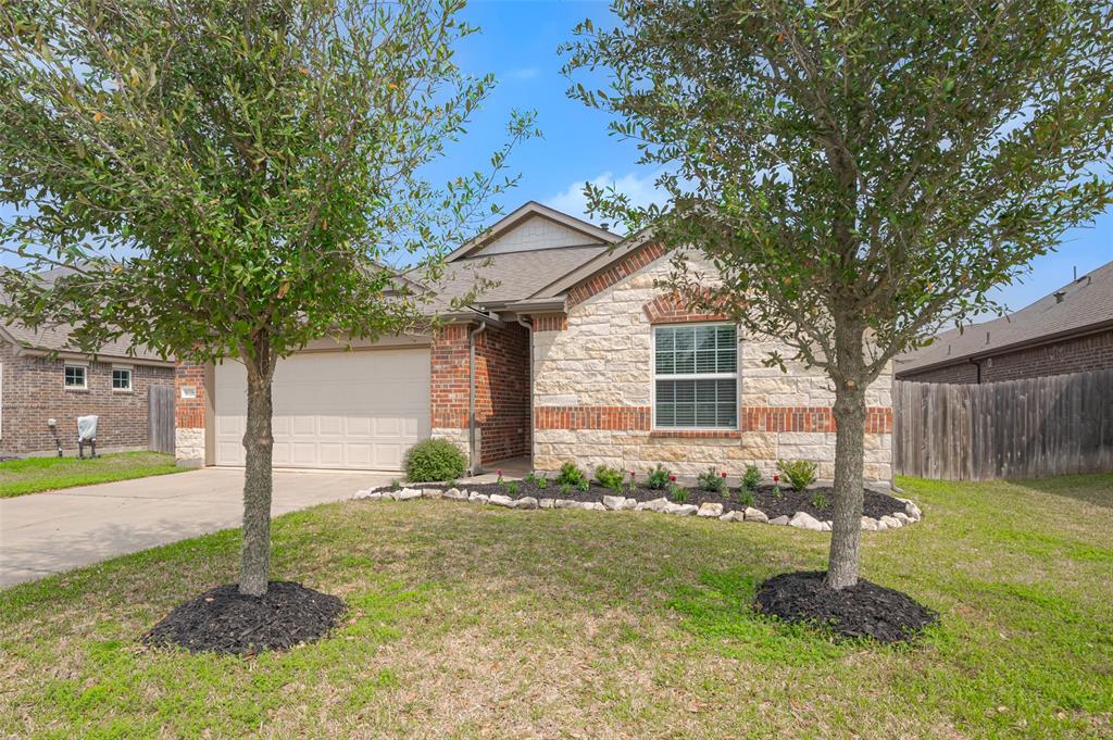 16326 Rockdale Landing Drive, Hockley, Texas image 3