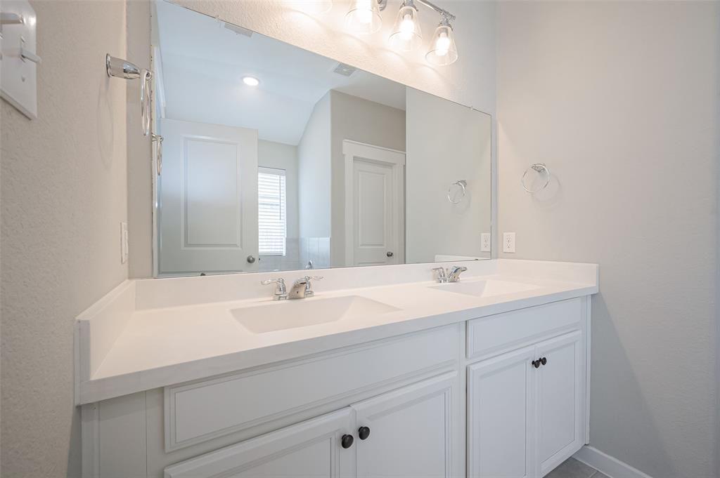 16326 Rockdale Landing Drive, Hockley, Texas image 33