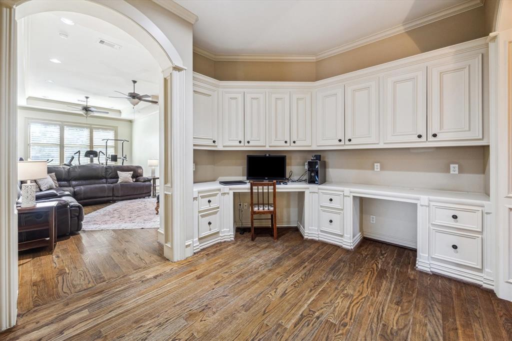 5217 Pine Street, Bellaire, Texas image 38