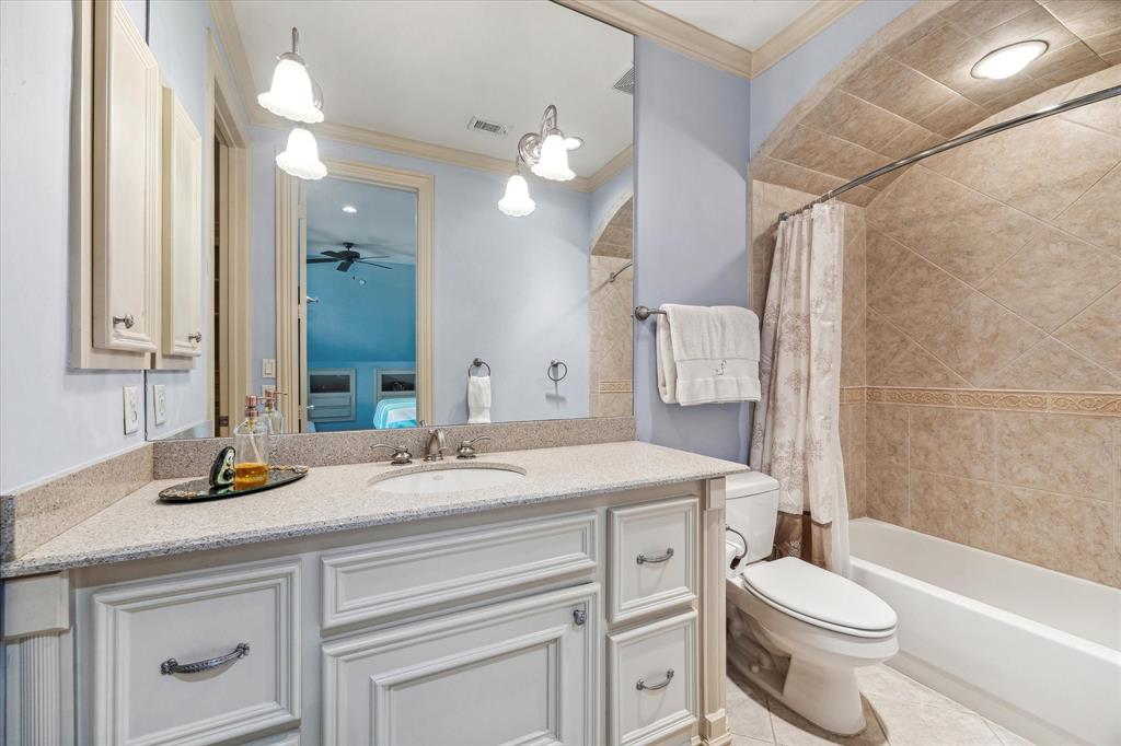 5217 Pine Street, Bellaire, Texas image 45