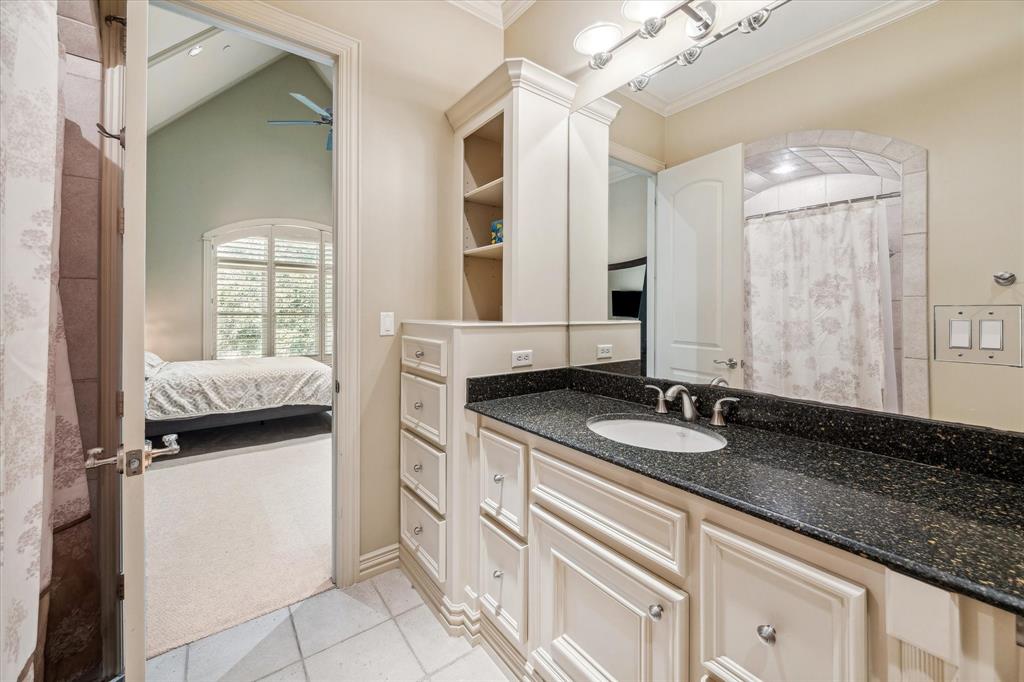 5217 Pine Street, Bellaire, Texas image 36