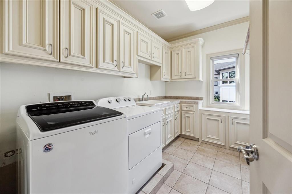 5217 Pine Street, Bellaire, Texas image 46
