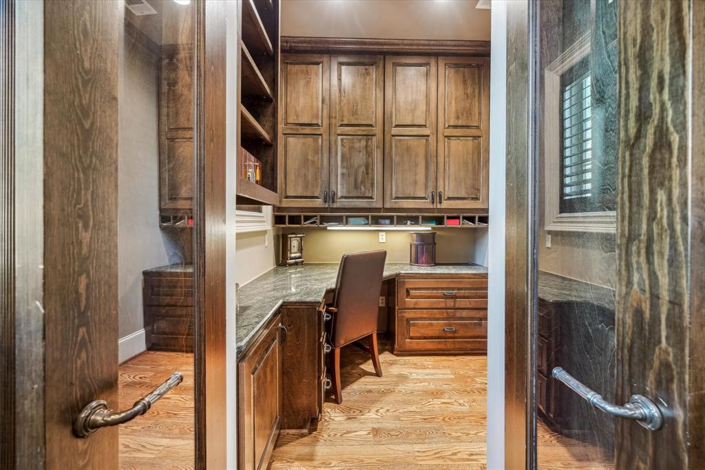5217 Pine Street, Bellaire, Texas image 7