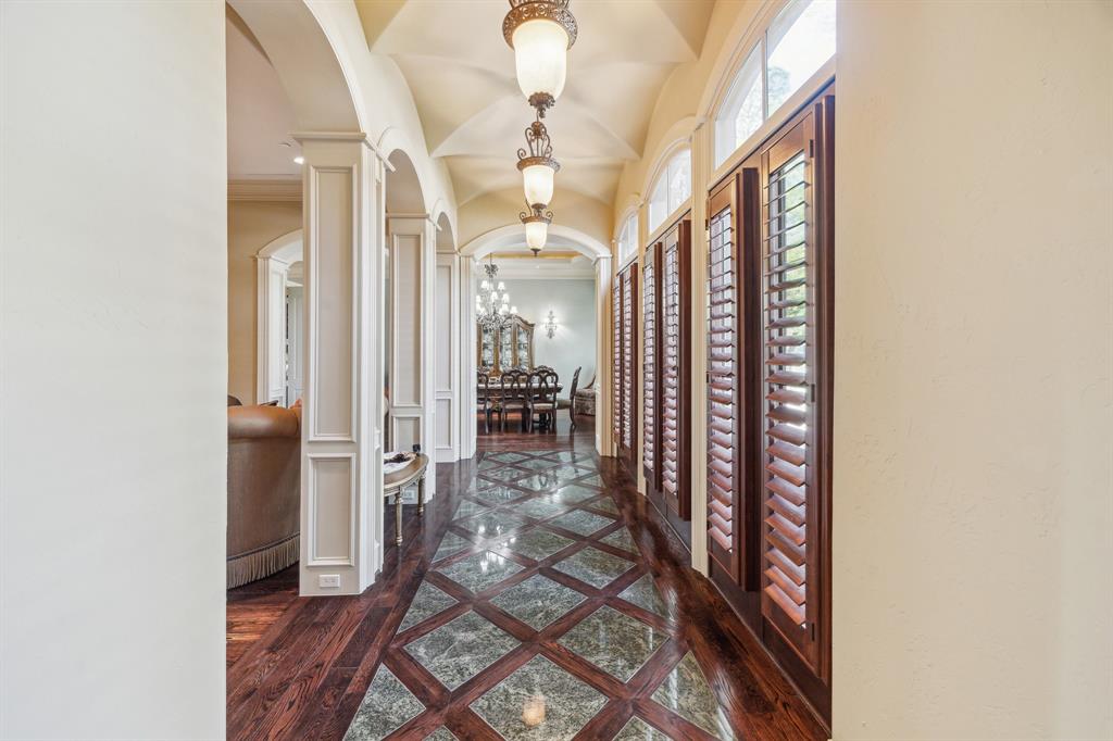 5217 Pine Street, Bellaire, Texas image 9