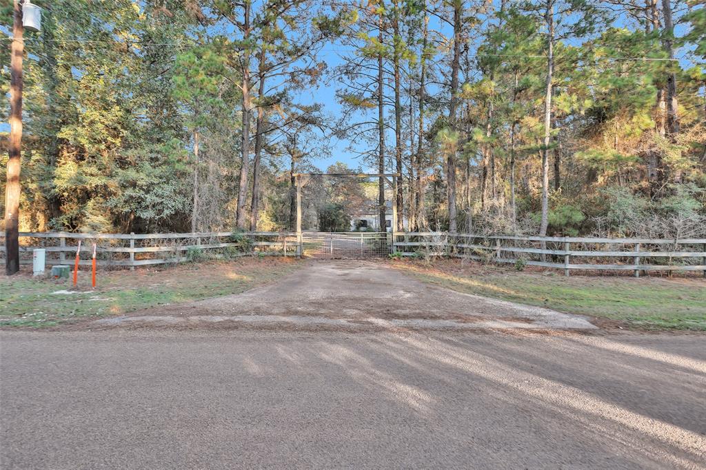 16079 W Post Oak Rd Rd, Plantersville, Texas image 1