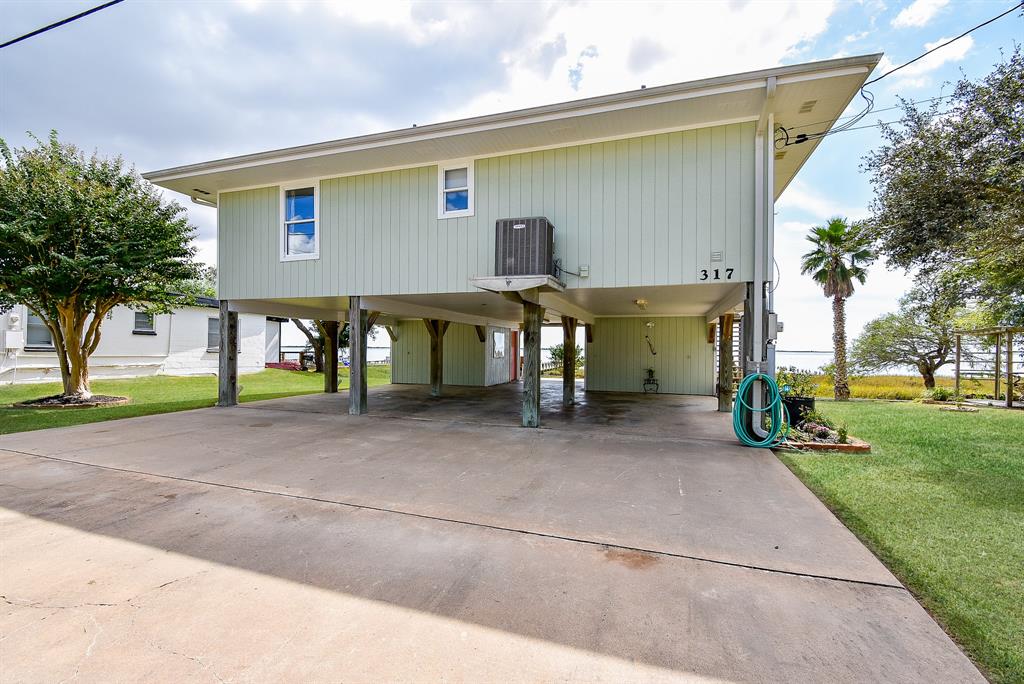 317 E Bayshore Drive, Palacios, Texas image 10