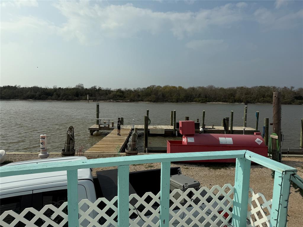 670 St Marys Slough Street, Matagorda, Texas image 4