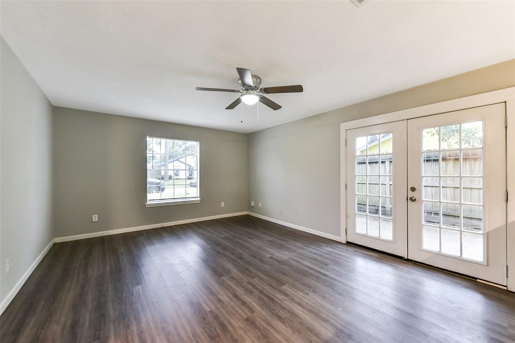 10015 Valley Lake Drive, Houston, Texas image 4