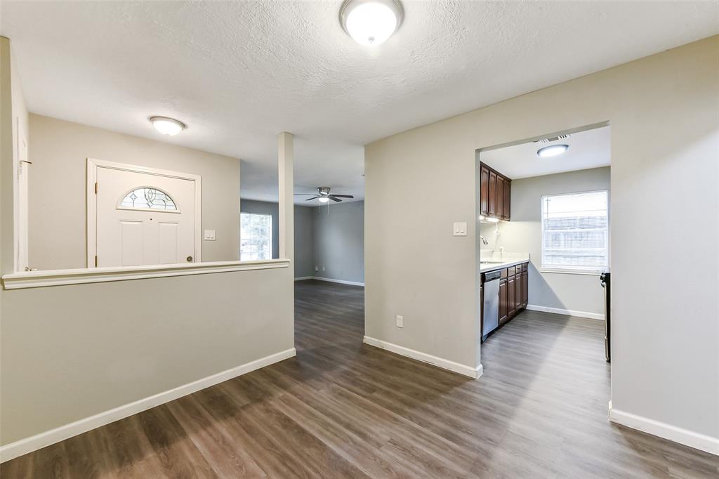 10015 Valley Lake Drive, Houston, Texas image 11